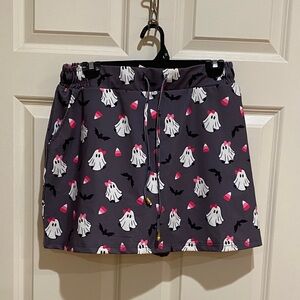 Chic Ghost Print Mini Skirt in Gray and Pink